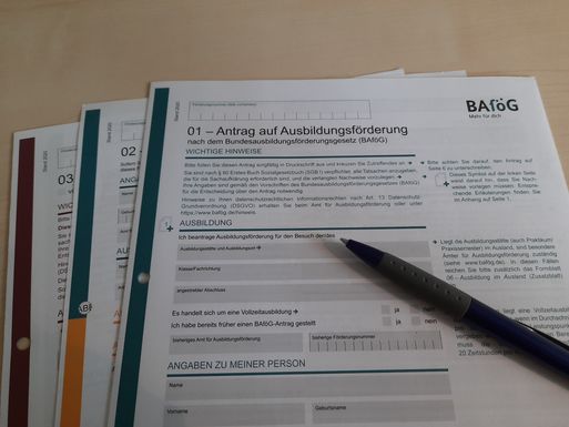 Bild vergrößern: BAföG Formblätter Stand 2020