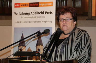 Bild vergrößern: Preisträgerin des Adelheid-Preises 2013 Frau Gudrun Schulz