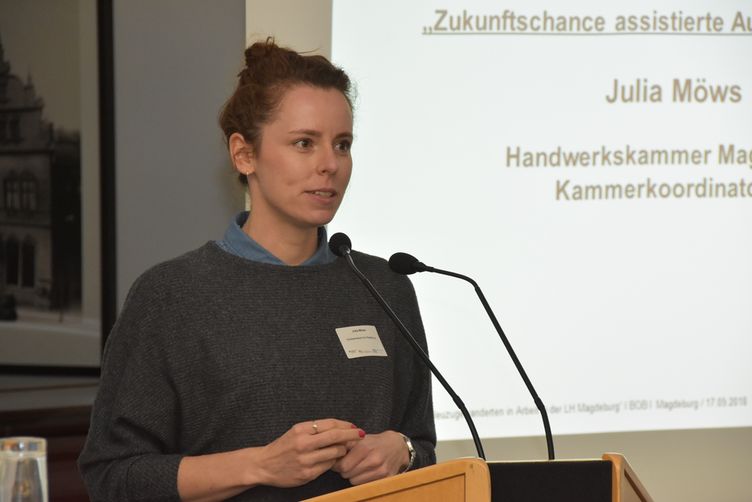Julia Möws von der Handwerkskammer Magdeburg