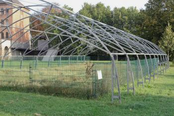 Bild vergrößern: Skulptur Gewächshaus