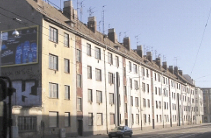 Leerstehendes Wohngebäude Schönebecker Straße 119–122