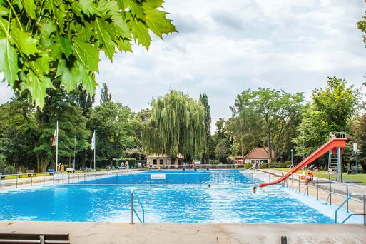 Freibder und Schwimmhallen