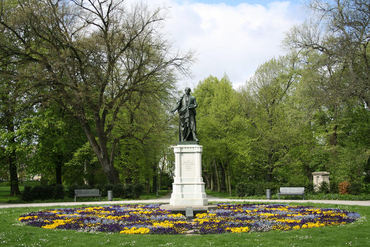 August Wilhelm Francke Denkmal im Nordpark © MMKT
