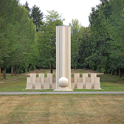 10. Freidenkerdenkmal auf dem Westfriedhof, erbaut: 1930