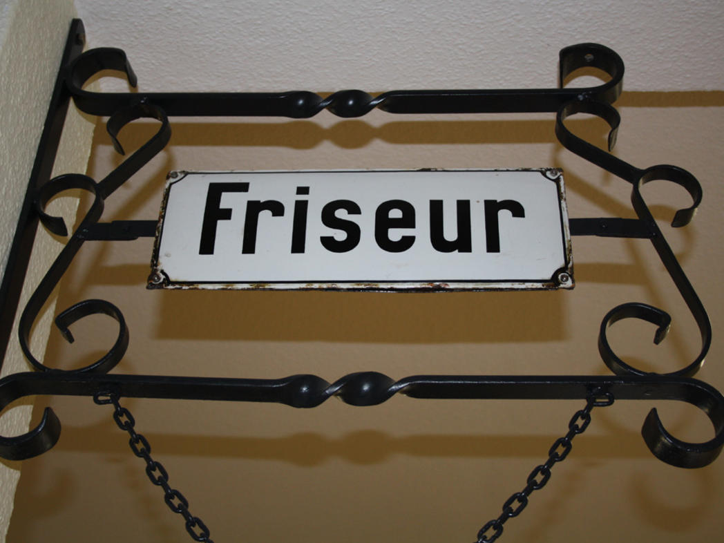 Friseurmuseum Friseurschild © MMKT GmbH