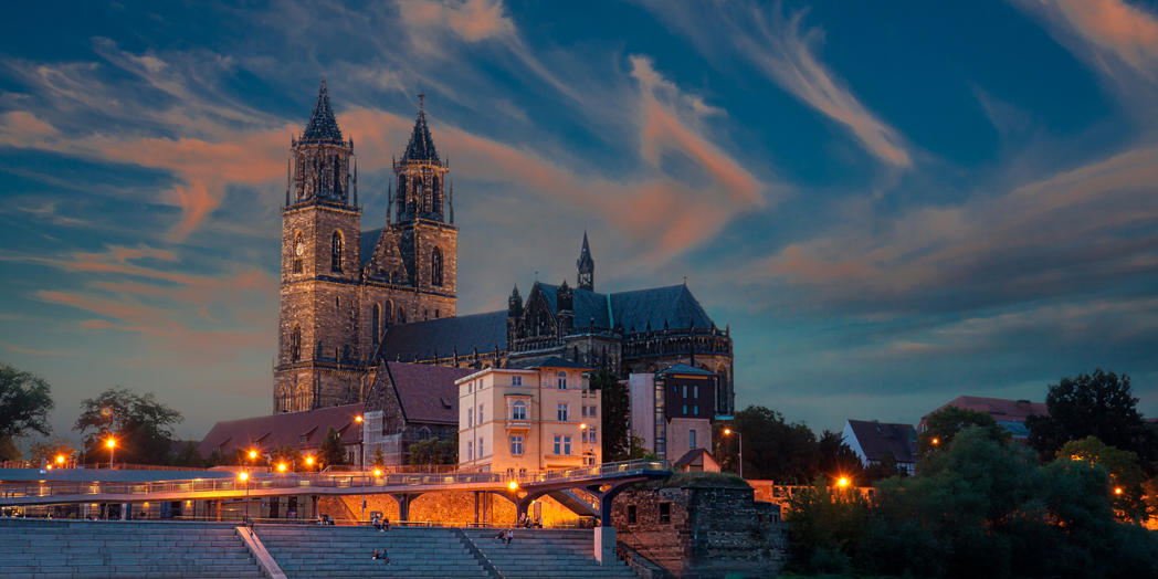 4. Magdeburger Dom mit Elbe © Fotolia Foto von Uwe Graf