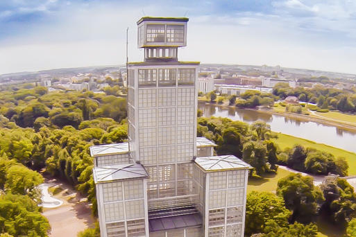 1_Magdeburg Moderne Lehmann_Stadthalle_Aussichtsurm- ©www.magdeburger-platte.de