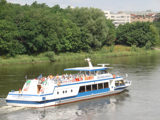 Fahrten mit der Weien Flotte