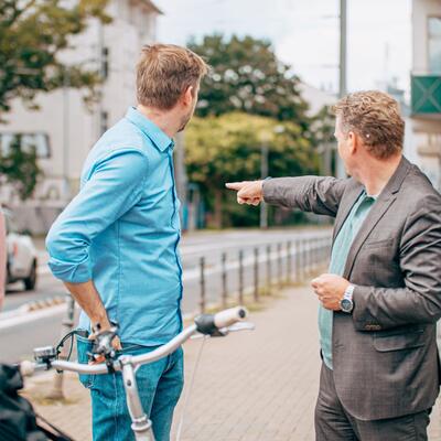 Bild vergrößern: AcceleRAD-Projekt: Umsetzung geschützter Radstreifen auf Großer Diesdorfer Str. gestartet